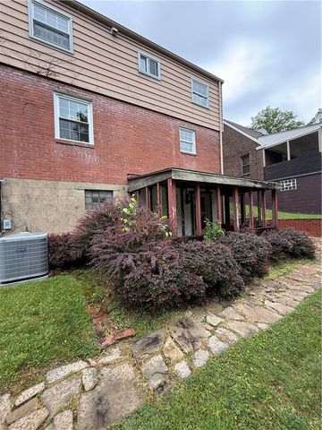 139 Glenfield Dr, Penn Hills, PA 15235