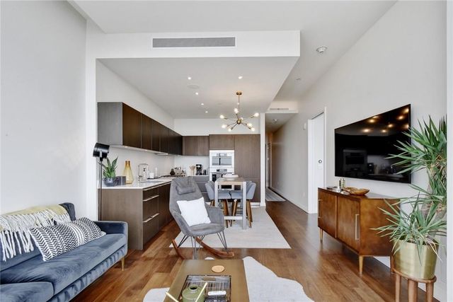 210 Lavaca ST 2005, Austin, TX 78701
