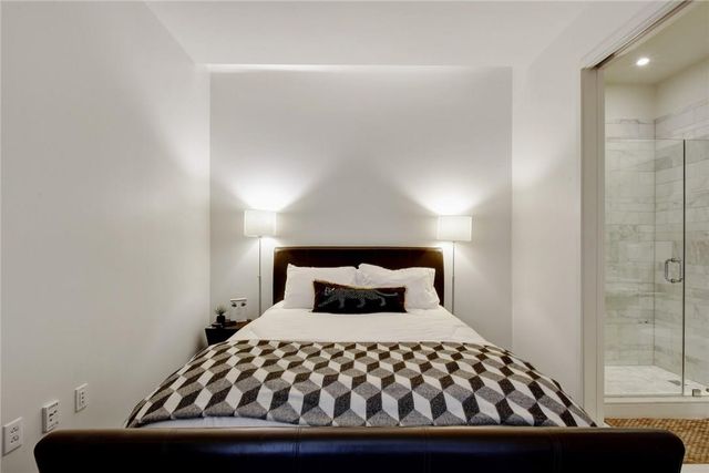 210 Lavaca ST 2005, Austin, TX 78701