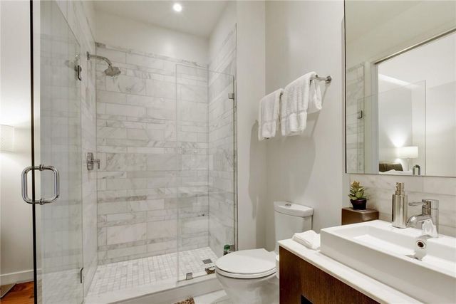 210 Lavaca ST 2005, Austin, TX 78701