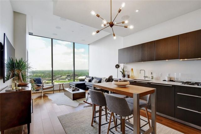 210 Lavaca ST 2005, Austin, TX 78701
