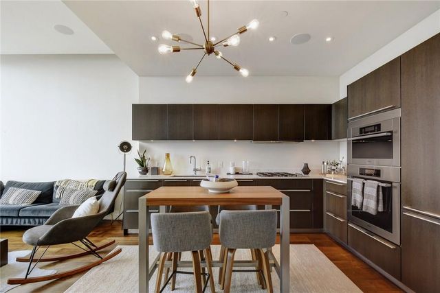210 Lavaca ST 2005, Austin, TX 78701