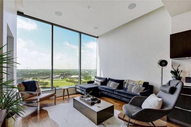210 Lavaca ST 2005, Austin, TX 78701