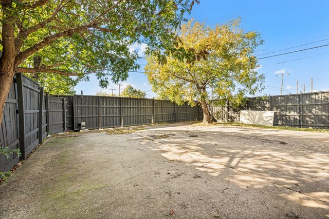 3705 Seguin Drive, Dallas, TX 75220