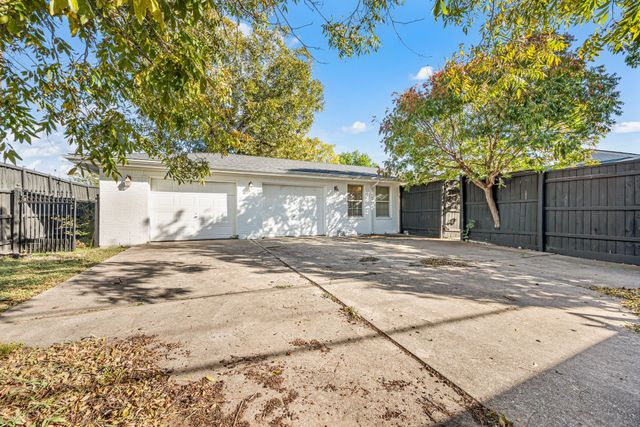 3705 Seguin Drive, Dallas, TX 75220