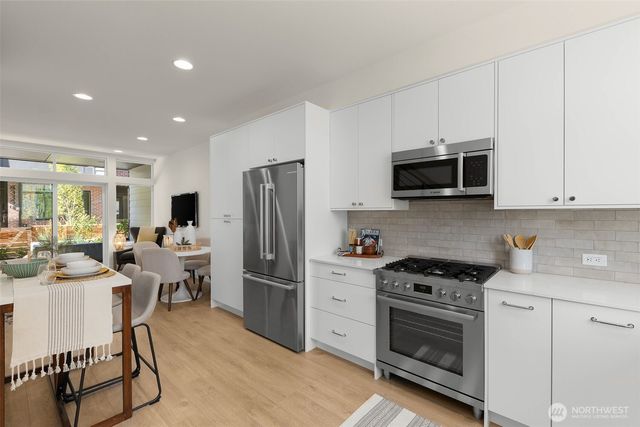 8333 E 12th Avenue NW, Seattle, WA 98117