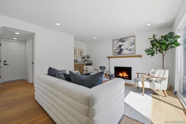 3131 Erie St, San Diego, CA 92117