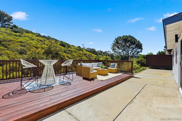 3131 Erie St, San Diego, CA 92117