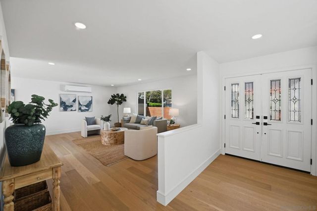 3131 Erie St, San Diego, CA 92117