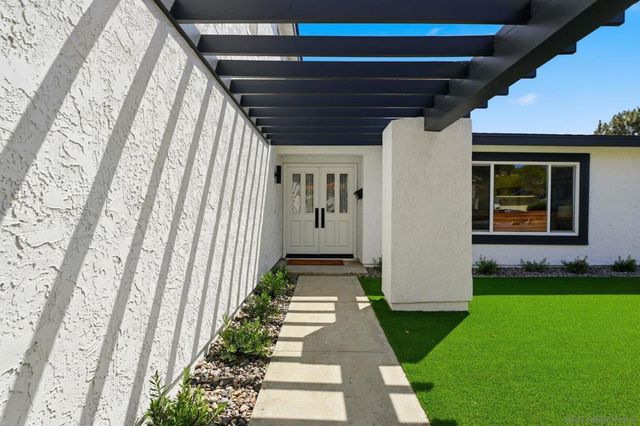 3131 Erie St, San Diego, CA 92117