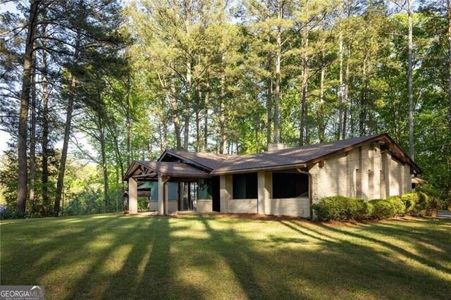 8355 Cedar Grove Road, Fairburn, GA 30213
