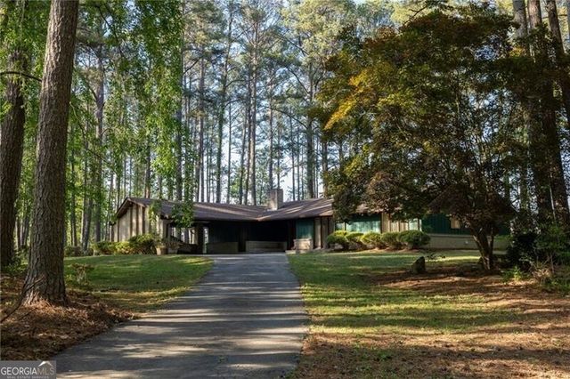 8355 Cedar Grove Road, Fairburn, GA 30213