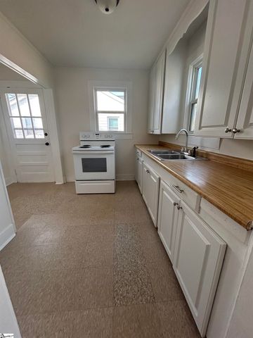 111 Crane Avenue, Greenville, SC 29617