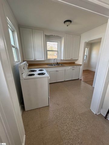 111 Crane Avenue, Greenville, SC 29617