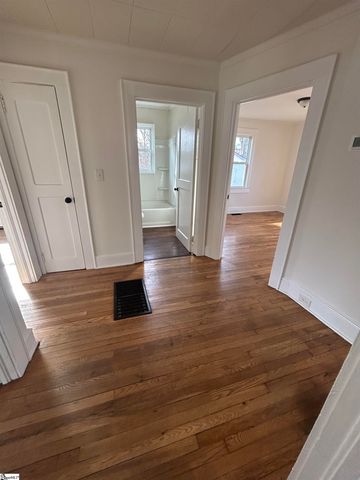 111 Crane Avenue, Greenville, SC 29617