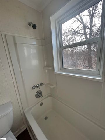 111 Crane Avenue, Greenville, SC 29617