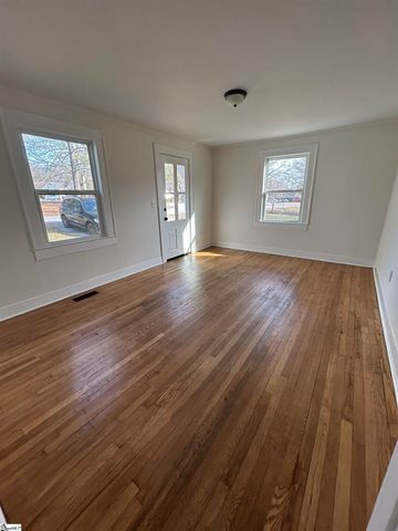 111 Crane Avenue, Greenville, SC 29617