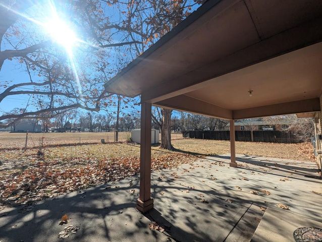 406 S Pine Ave, Rocky Ford, CO 81067