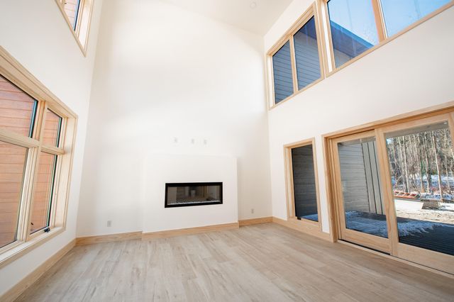 12 Bowman Lane Unit 1, Wilmington, NY 12997