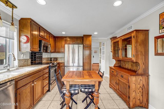 20114 Village 20, Camarillo, CA 93012