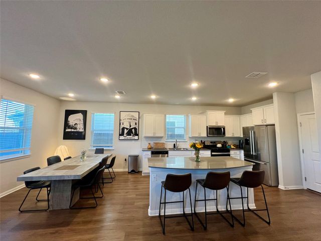 11305 Sentinel DR, Austin, TX 78747