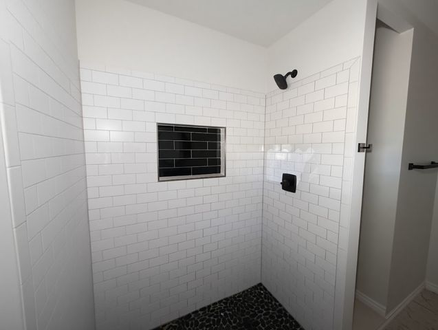 1512 W Day Street, Denison, TX 75020