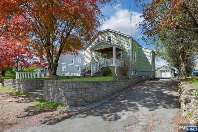 54 Chestnut Avenue, Park Ridge, NJ 07656