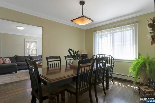 54 Chestnut Avenue, Park Ridge, NJ 07656