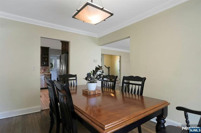 54 Chestnut Avenue, Park Ridge, NJ 07656