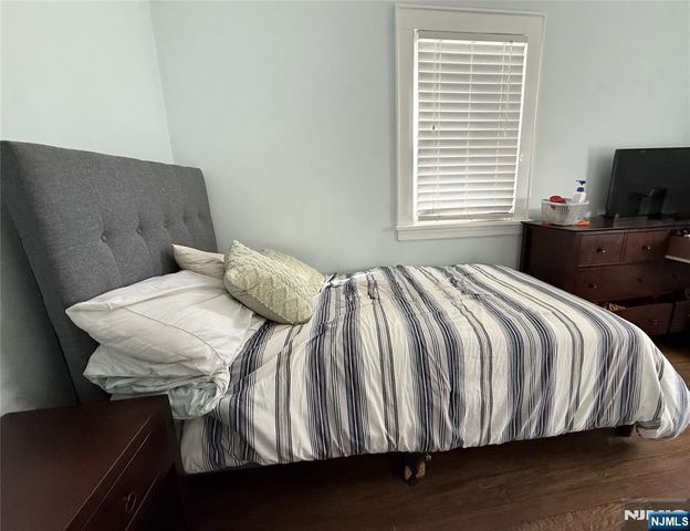 54 Chestnut Avenue, Park Ridge, NJ 07656