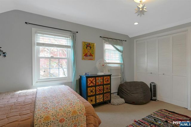 54 Chestnut Avenue, Park Ridge, NJ 07656