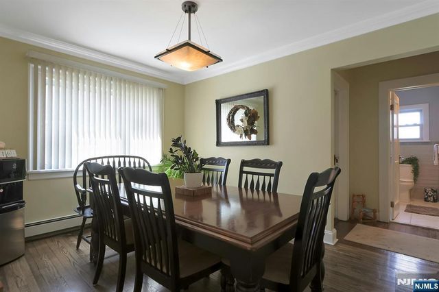 54 Chestnut Avenue, Park Ridge, NJ 07656