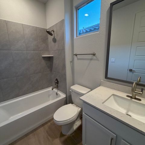 2431 Marble Avenue NE, Rio Rancho, NM 87144