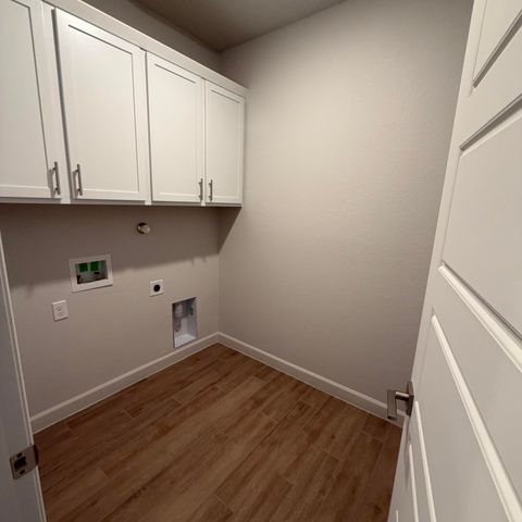 2431 Marble Avenue NE, Rio Rancho, NM 87144