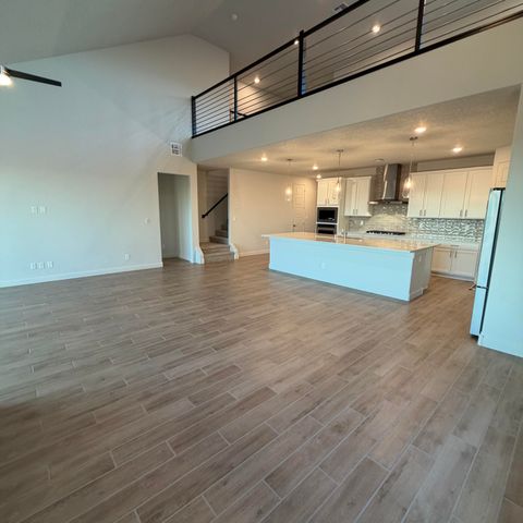 2431 Marble Avenue NE, Rio Rancho, NM 87144