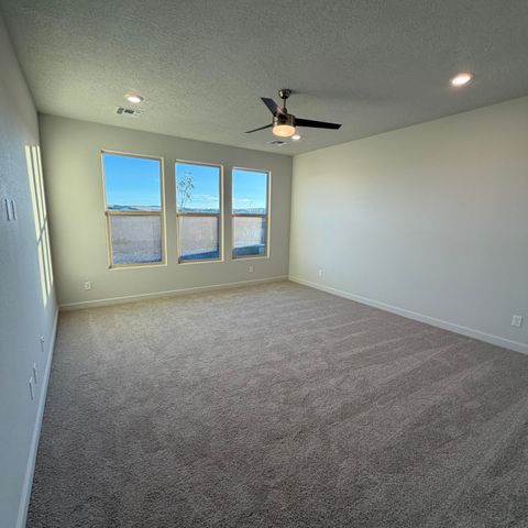 2431 Marble Avenue NE, Rio Rancho, NM 87144