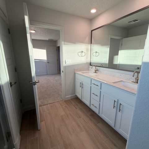 2431 Marble Avenue NE, Rio Rancho, NM 87144