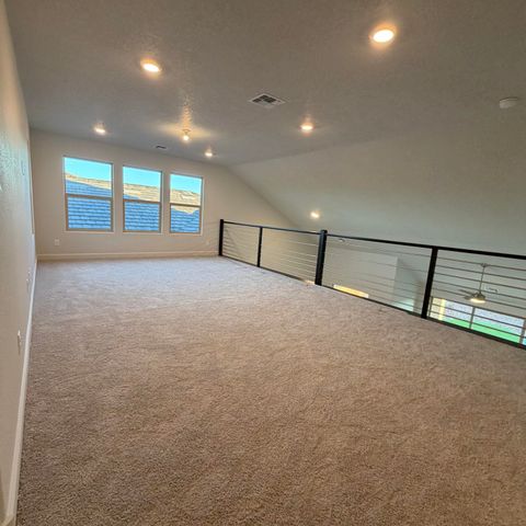 2431 Marble Avenue NE, Rio Rancho, NM 87144