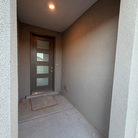 2431 Marble Avenue NE, Rio Rancho, NM 87144