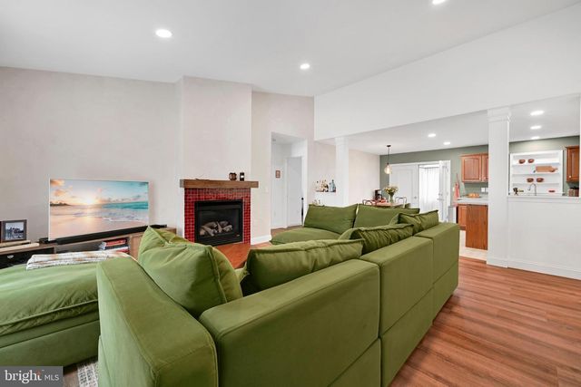 45 THOMAS DR, York, PA 17404