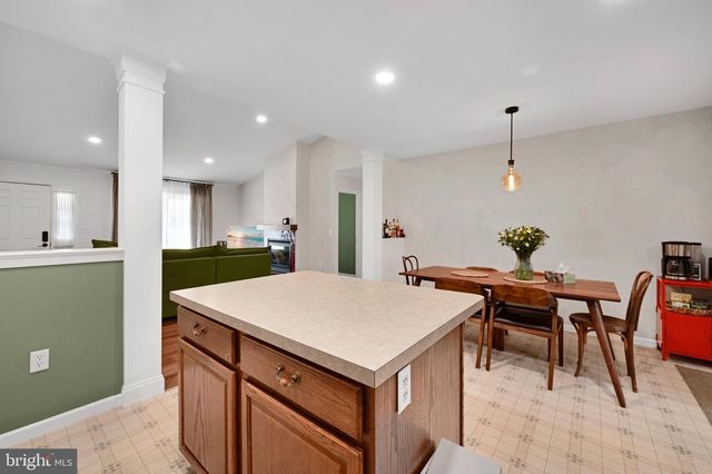 45 THOMAS DR, York, PA 17404