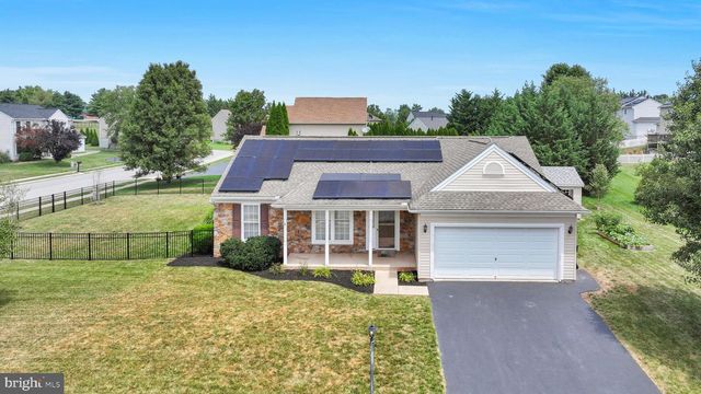 45 THOMAS DR, York, PA 17404
