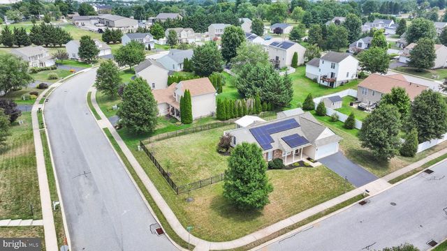 45 THOMAS DR, York, PA 17404