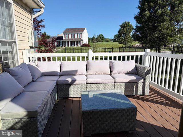 45 THOMAS DR, York, PA 17404