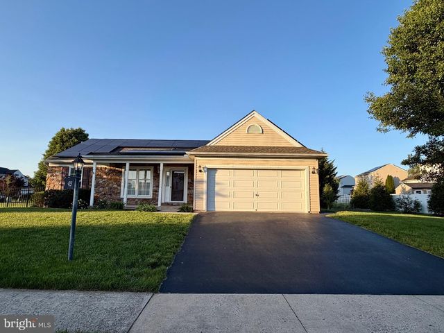45 THOMAS DR, York, PA 17404