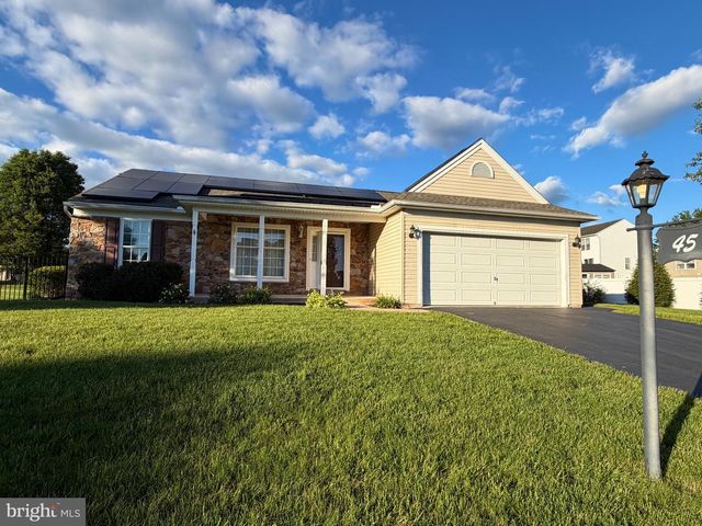 45 THOMAS DR, York, PA 17404