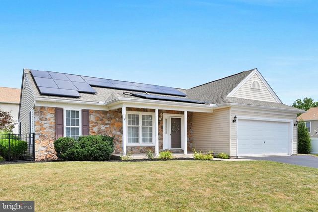45 THOMAS DR, York, PA 17404
