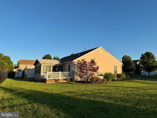 45 THOMAS DR, York, PA 17404