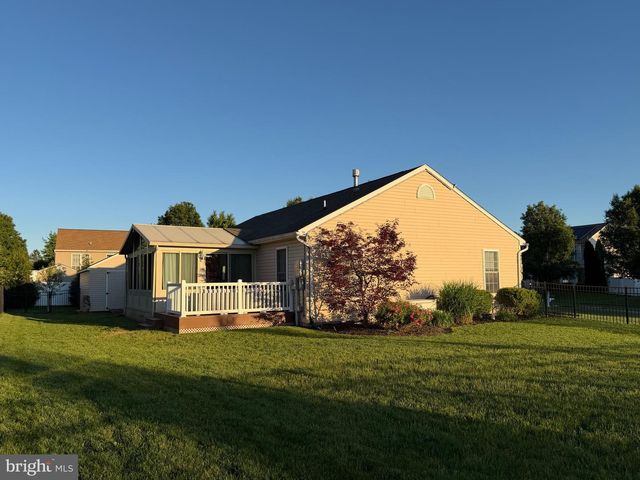 45 THOMAS DR, York, PA 17404
