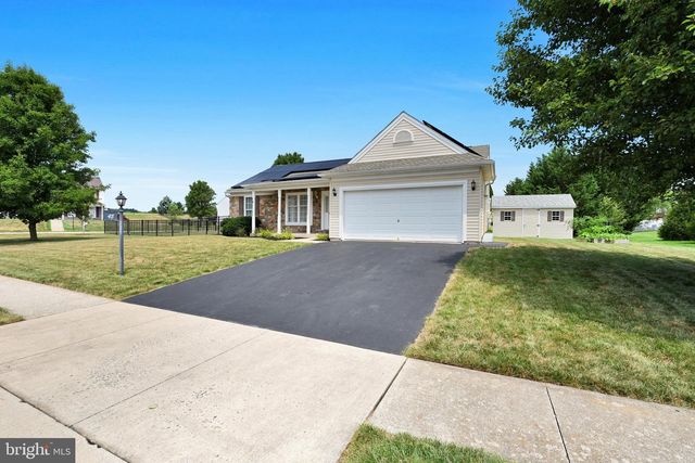 45 THOMAS DR, York, PA 17404